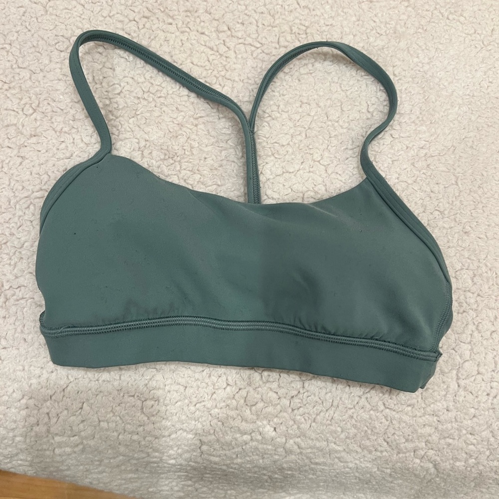 Lululemon sports bra size 4
